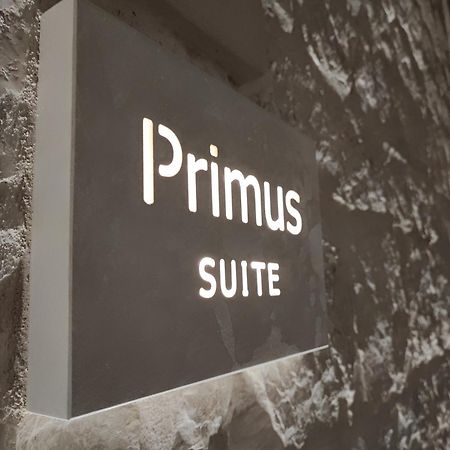 Primus Suite 세글리에 메사피카 외부 사진